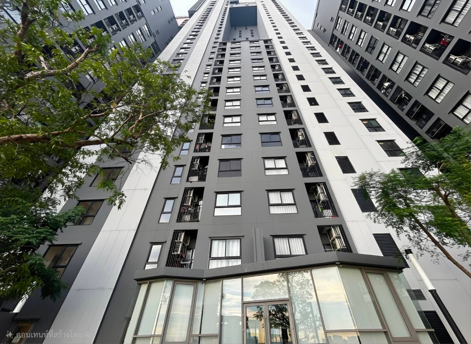 Niche Mono Charoen Nakorn high-floor river view condo for sale
